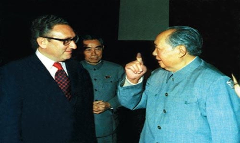 毛泽东是如何指挥抗美援朝战争的？